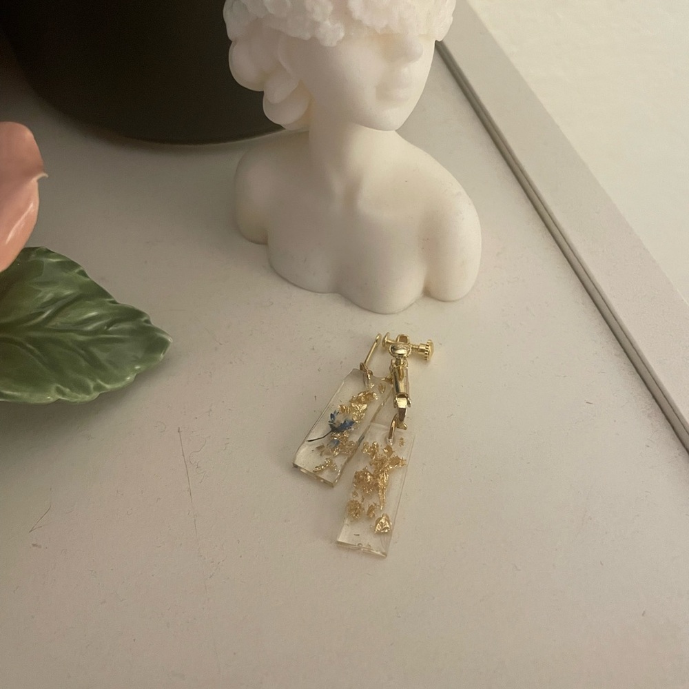 **FREE w/ any $50+ purchase** Bar ClipOn Earrings